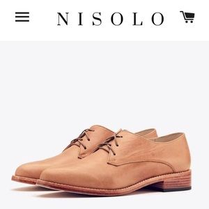 Nisolo ‘James’ Oxfords in Almond